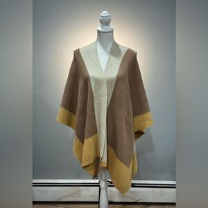 Tan Poof Colorblock Cape Sweater Size Medium EUC